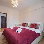 Comfort Family-sized In Centre Apartament