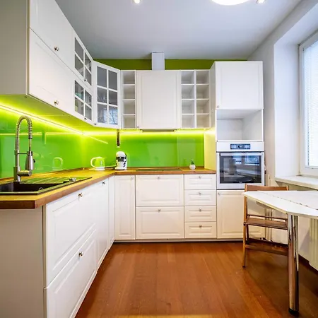 Comfort Family-sized In Centre 코시체