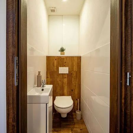 Comfort Family-sized In Centre Appartement